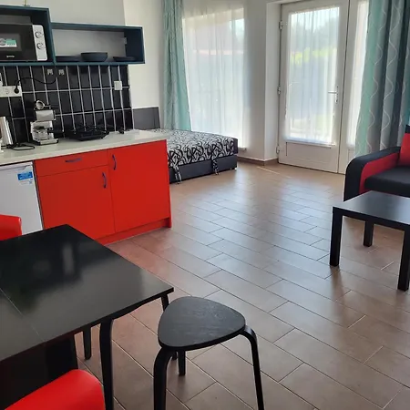Apartament Balifornia -allatbaratoknak Balatonboglár